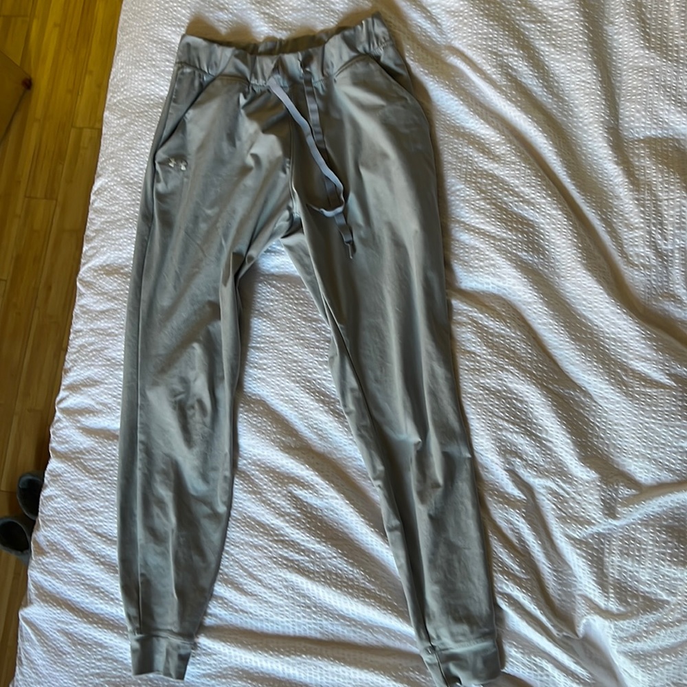 Under Armour Women’s XS Vanish Joggers